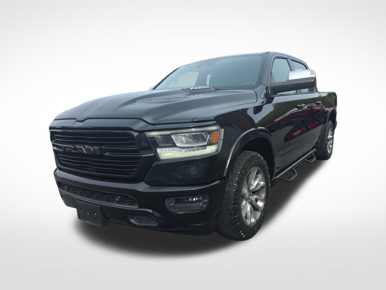 Used 2019 RAM 1500 Laramie AWD/4WD image 3