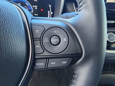Used 2024 Toyota Corolla XLE image 20