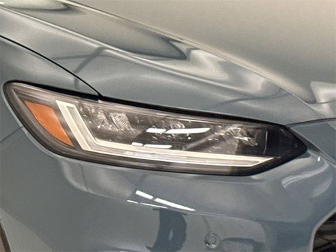 Certified 2026 Honda HR-V EX-L image 5