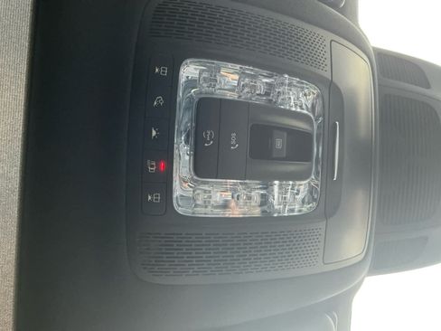 Used 2020 Mercedes-Benz GLS 450 4MATIC image 17