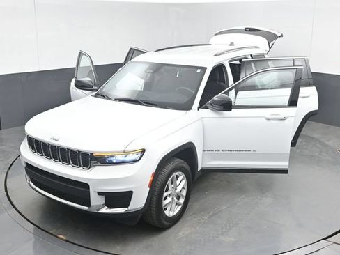 Used 2023 Jeep Grand Cherokee L Laredo RWD image 50