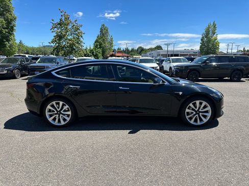 Used 2019 Tesla Model 3 Long Range AWD/4WD image 7