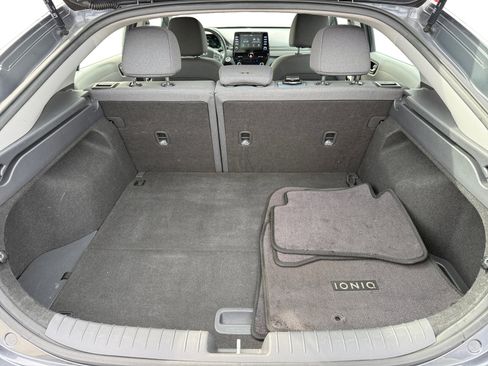 Used 2020 Hyundai Ioniq SE image 17