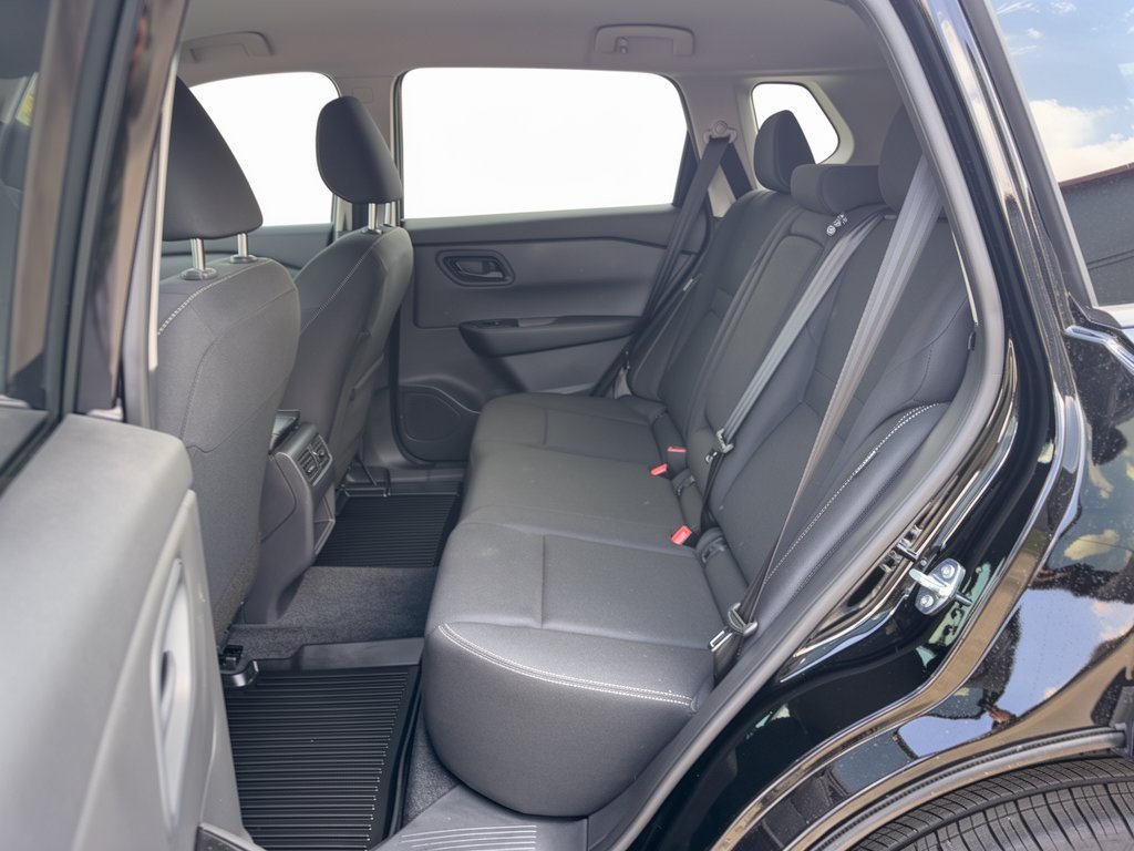 Used 2026 Nissan Rogue S AWD/4WD image 25