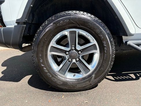 Used 2023 Jeep Wrangler Sahara w/ Cold Weather Group image 6