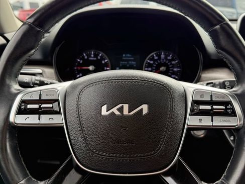 Used 2022 Kia Telluride EX w/ EX Premium Package image 15
