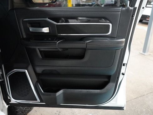 Used 2019 RAM 2500 Laramie w/ Night Edition AWD/4WD image 21