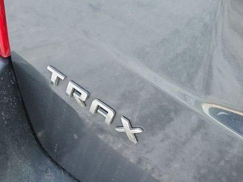 Used 2021 Chevrolet Trax LT w/ Driver Confidence Package image 35