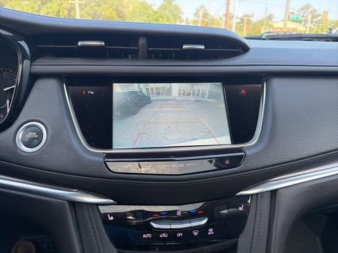 Used 2019 Cadillac XT5 Luxury FWD image 17