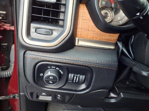Used 2022 RAM 1500 Limited AWD/4WD image 23