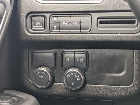 Used 2024 Chevrolet Tahoe Premier image 23