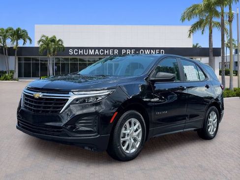 Certified 2024 Chevrolet Equinox LS FWD image 3