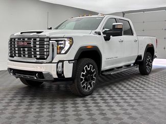 New 2026 GMC Sierra 2500 Denali w/ Denali Reserve Package AWD/4WD video 2