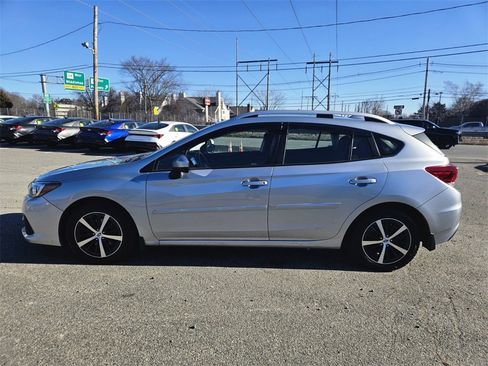 Used 2022 Subaru Impreza Premium image 2