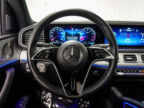 Used 2025 Mercedes-Benz GLE 350 4MATIC image 13
