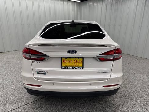 Used 2019 Ford Fusion Energi Titanium FWD image 5