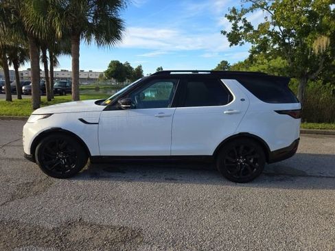 Used 2021 Land Rover Discovery S R-Dynamic AWD/4WD image 2