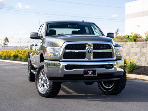 Used 2013 RAM 2500 Tradesman w/ Chrome Appearance Group AWD/4WD image 14