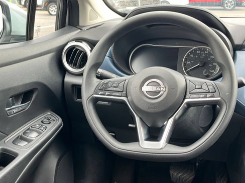 Used 2025 Nissan Versa SV FWD image 22