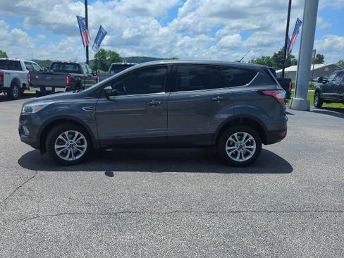 Used 2017 Ford Escape SE AWD/4WD image 26