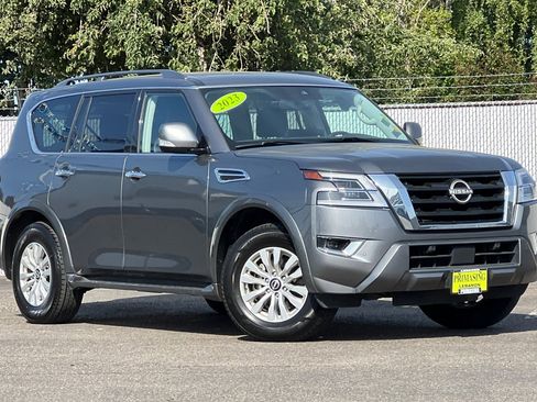 Used 2023 Nissan Armada SV image 2