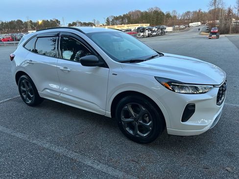Used 2023 Ford Escape ST-Line w/ Tech Pack #1 image 9