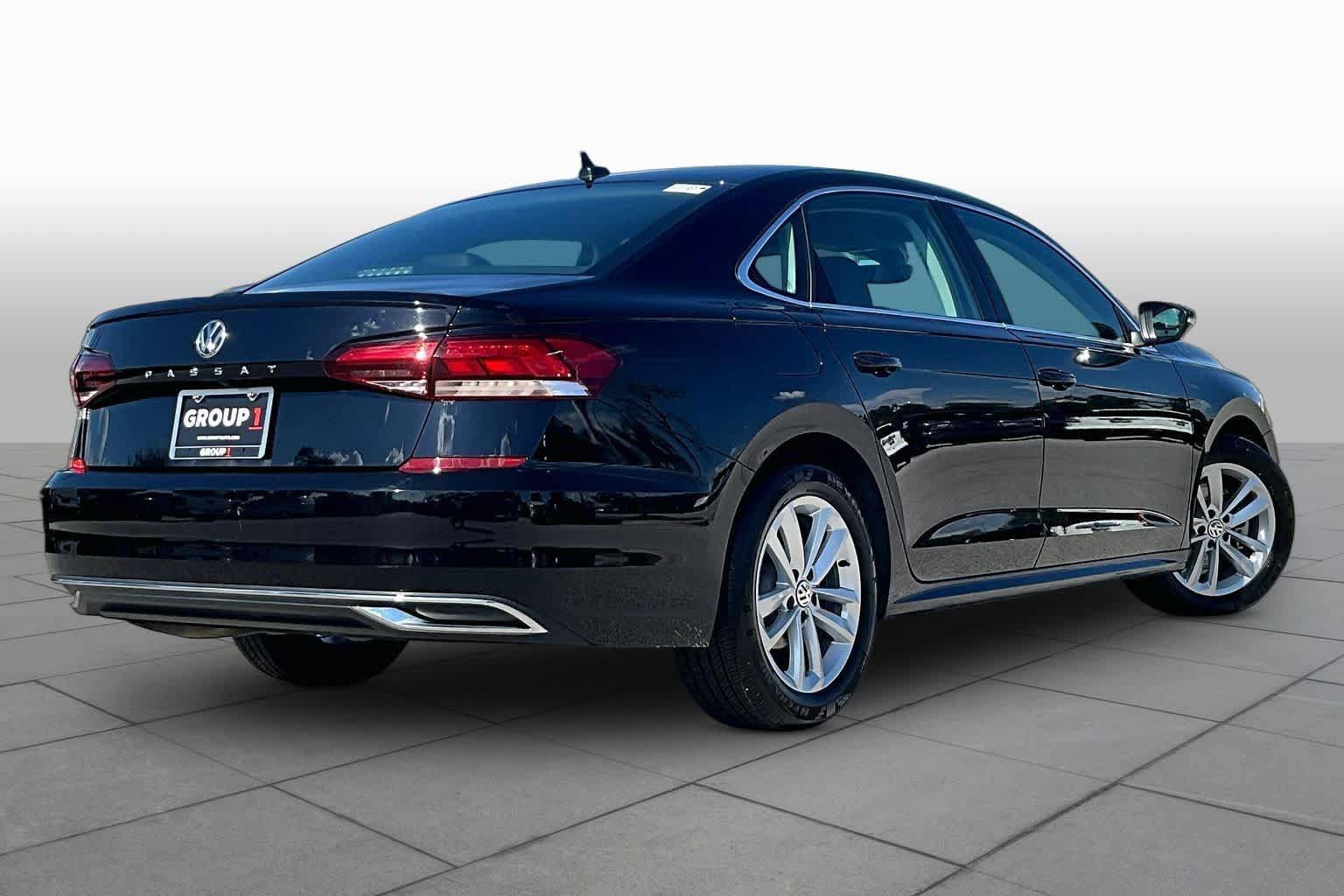 Used 2020 Volkswagen Passat 2.0T SE FWD image 13