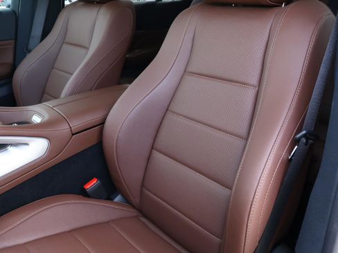 Used 2025 Mercedes-Benz GLS 450 4MATIC image 14