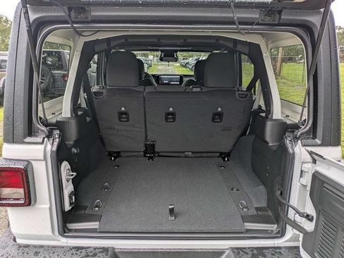 New 2026 Jeep Wrangler Unlimited Sport AWD/4WD image 11
