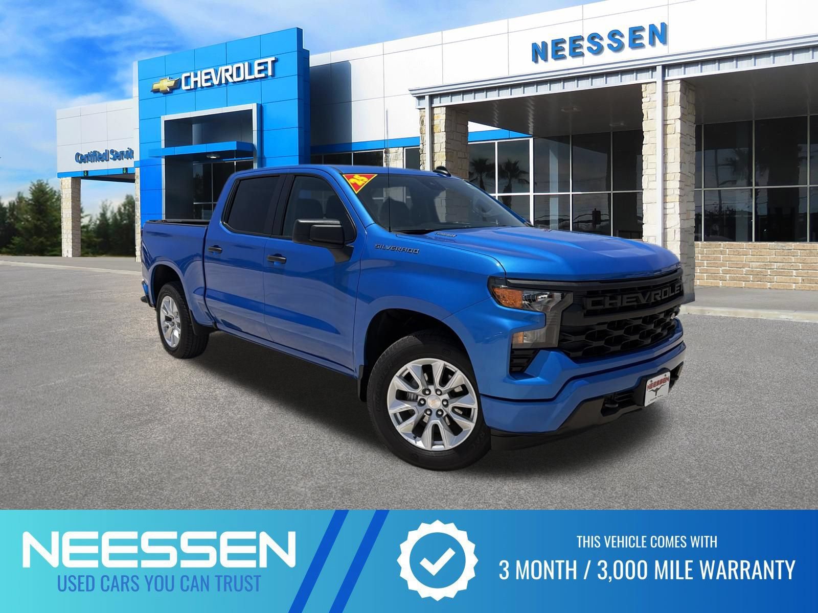 Used 2025 Chevrolet Silverado 1500 Custom RWD image 1