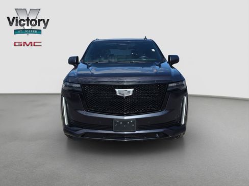 Used 2022 Cadillac Escalade Sport w/ Touring Package AWD/4WD image 2