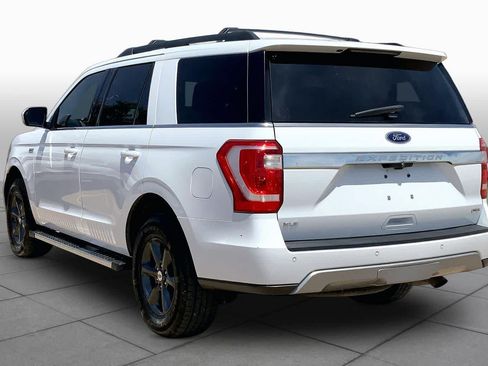 Used 2019 Ford Expedition XLT w/ Equipment Group 202A AWD/4WD image 12