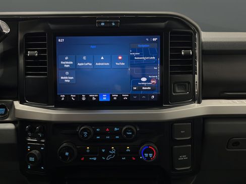 Used 2025 Ford F250 XLT w/ Black Appearance Package AWD/4WD image 12