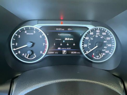 Certified 2023 Nissan Sentra SR w/ SR Premium Package FWD image 58