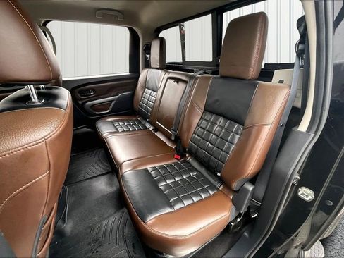 Used 2018 Nissan Titan Platinum Reserve image 23