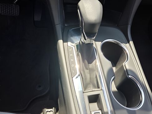Certified 2023 Chevrolet Equinox LS w/ LS Convenience Package FWD image 22
