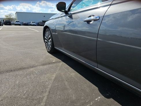 Used 2024 Nissan Altima 2.5 SV image 13