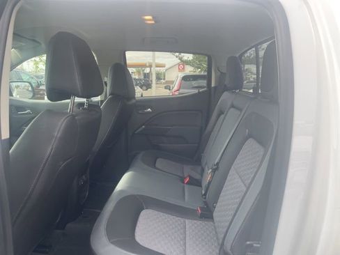 Used 2022 Chevrolet Colorado Z71 AWD/4WD image 6