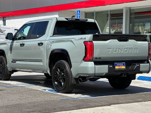Used 2025 Toyota Tundra Platinum w/ TRD Off-Road Package AWD/4WD image 6