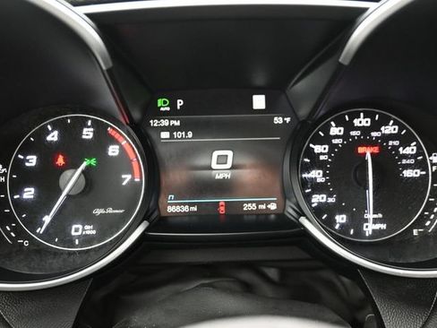 Used 2021 Alfa Romeo Giulia Ti w/ Nero Edizione RWD image 17