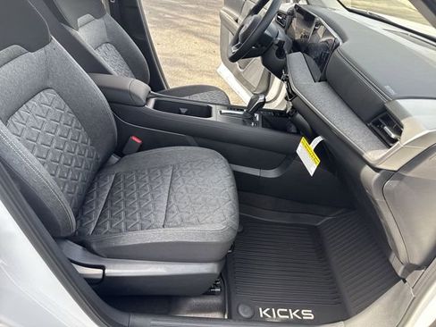 New 2026 Nissan Kicks SV FWD image 10