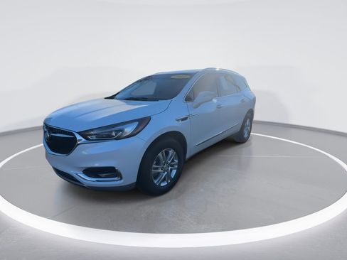 Used 2021 Buick Enclave Essence w/ Sound and Sites Package image 4