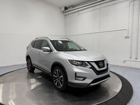 Used 2020 Nissan Rogue SL image 1