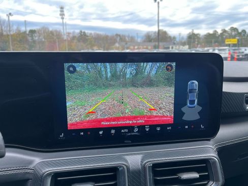 Used 2024 Ford Mustang Premium image 17