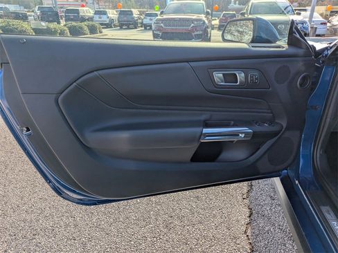 Used 2024 Ford Mustang Premium image 12