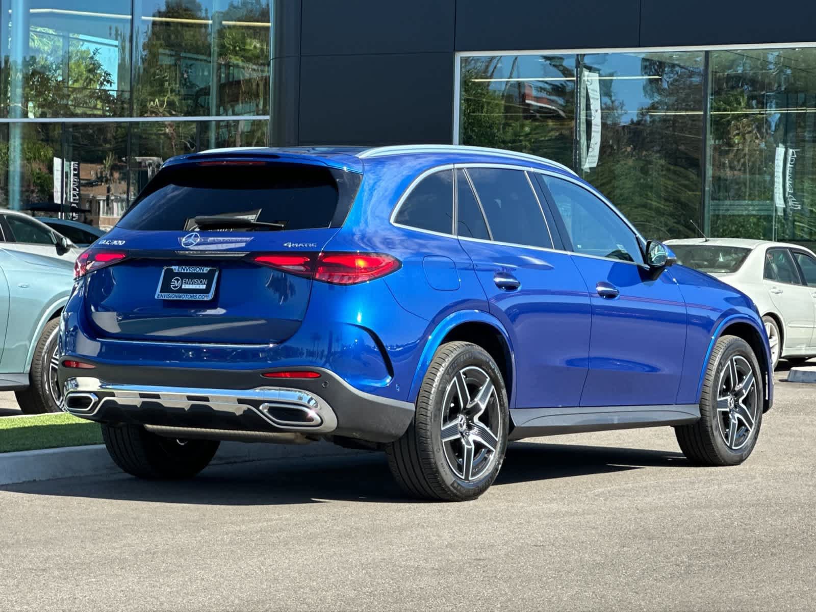 Used 2026 Mercedes-Benz GLC 300 4MATIC image 3