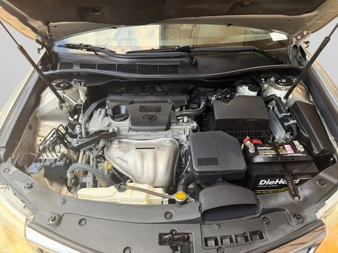 Used 2014 Toyota Camry LE FWD image 37