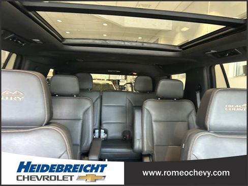 Used 2023 Chevrolet Tahoe High Country w/ Premium Package AWD/4WD image 37