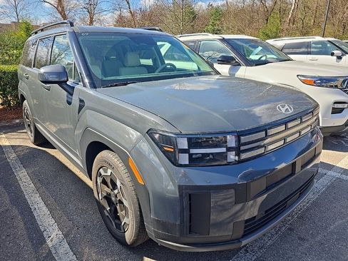 Certified 2025 Hyundai Santa Fe SEL image 1