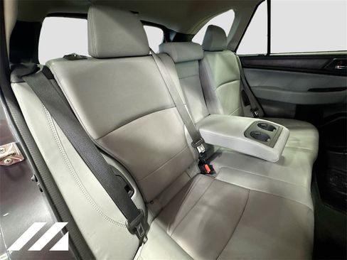 Used 2019 Subaru Outback 2.5i Limited w/ Protection Package #1 image 32